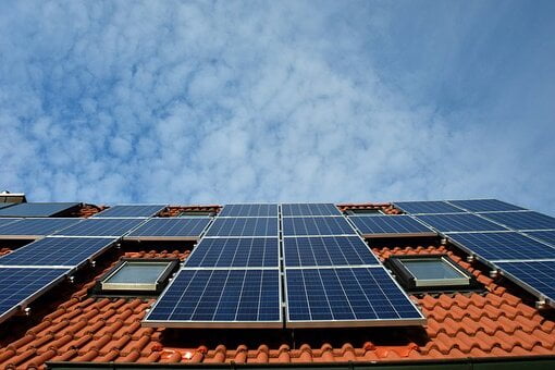 Featured image for “Opvolger salderingsregeling zonnepaneelhouders komt er voorlopig niet”